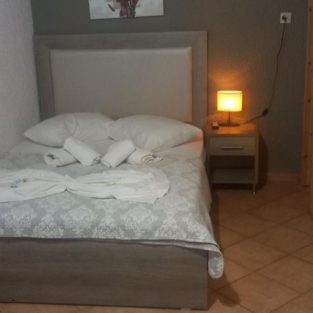 Dora Sarti Otel Dış mekan fotoğraf