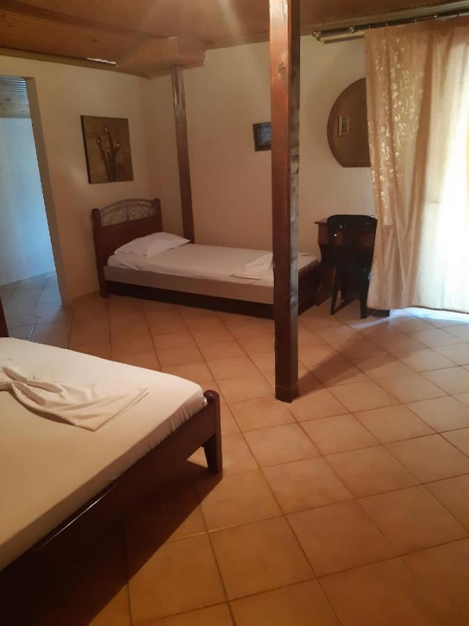 Dora Sarti Otel Dış mekan fotoğraf