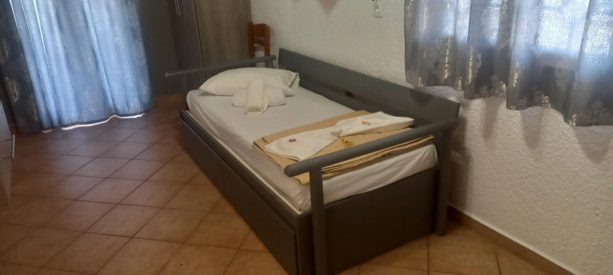 Dora Sarti Otel Dış mekan fotoğraf